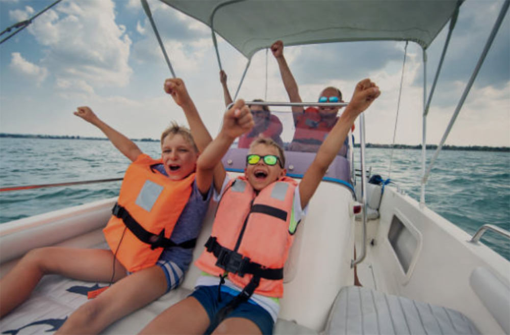 A Perfect Day of Boating in Florida with BoatBites!